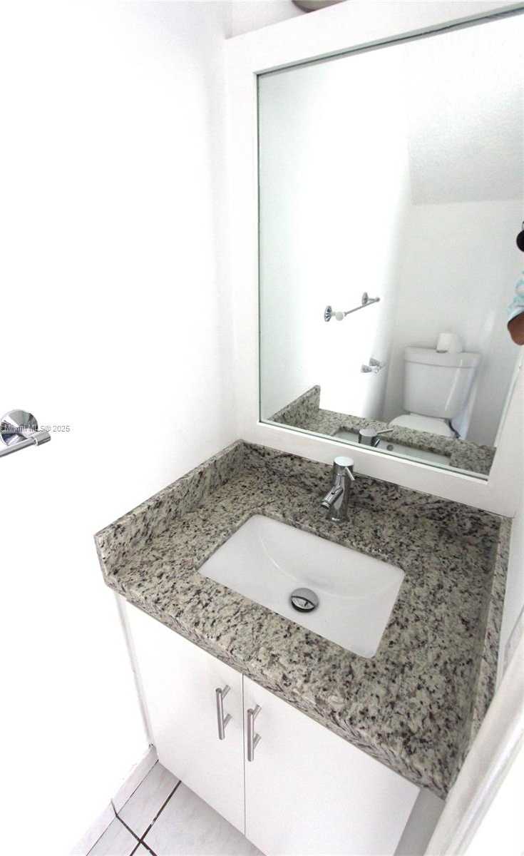 Small Image of 2750 WEST 76TH ST #210, Hialeah Number 19