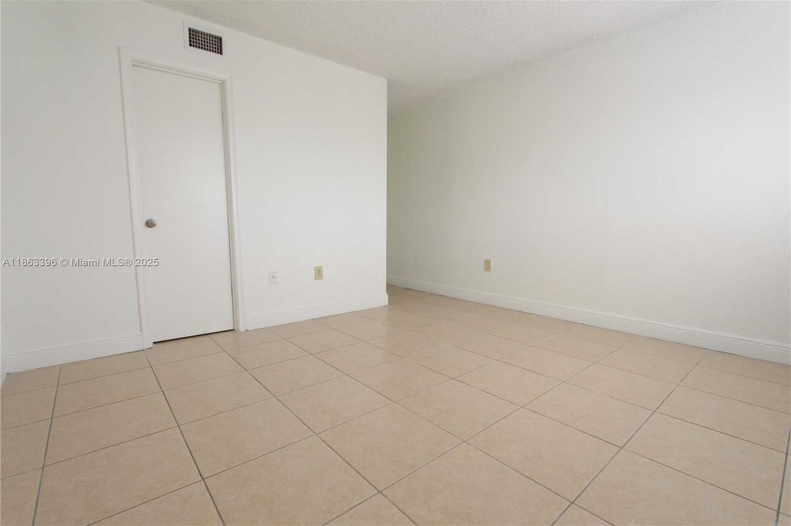 Small Image of 2750 WEST 76TH ST #210, Hialeah Number 21