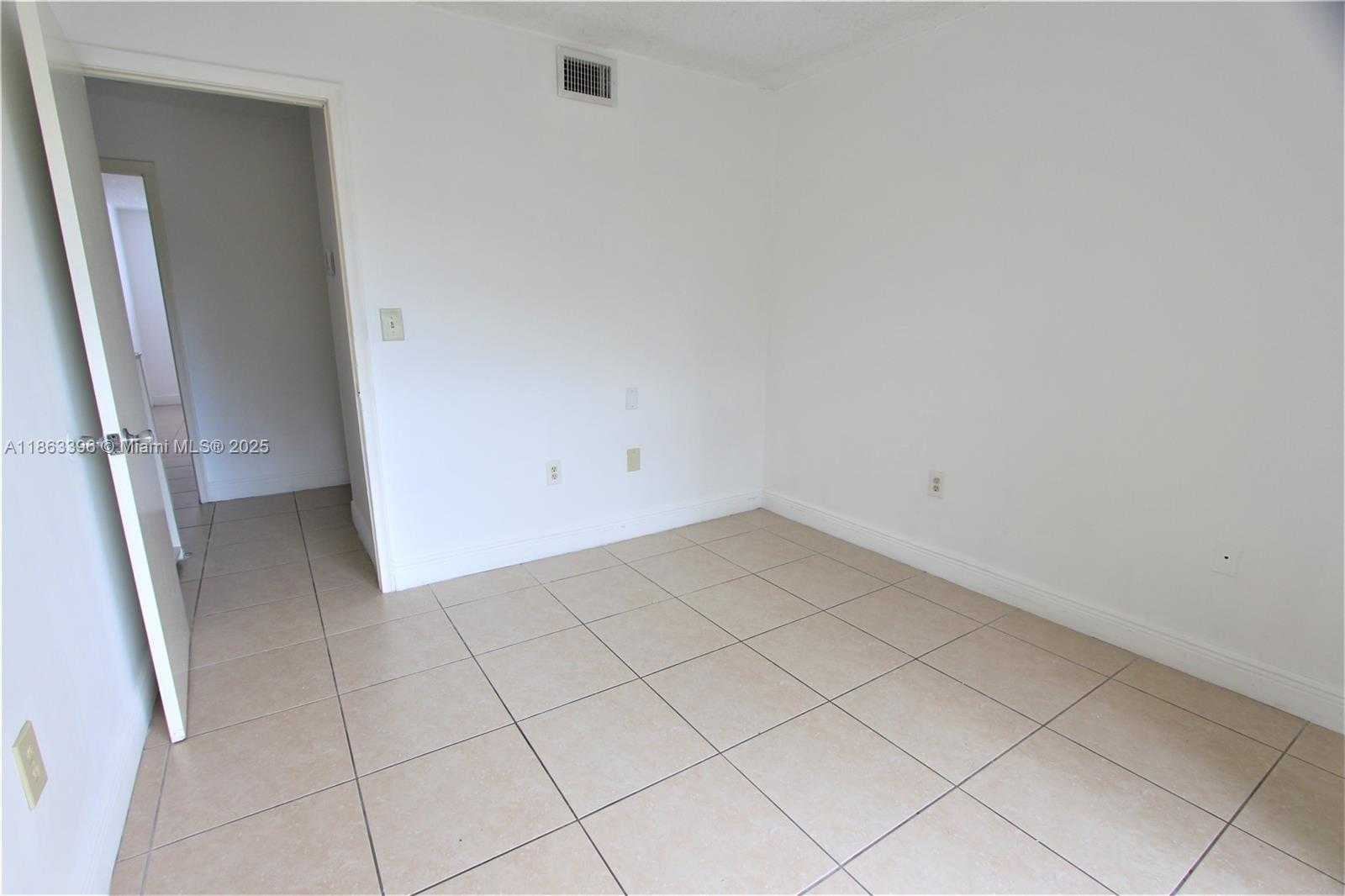 Small Image of 2750 WEST 76TH ST #210, Hialeah Number 22