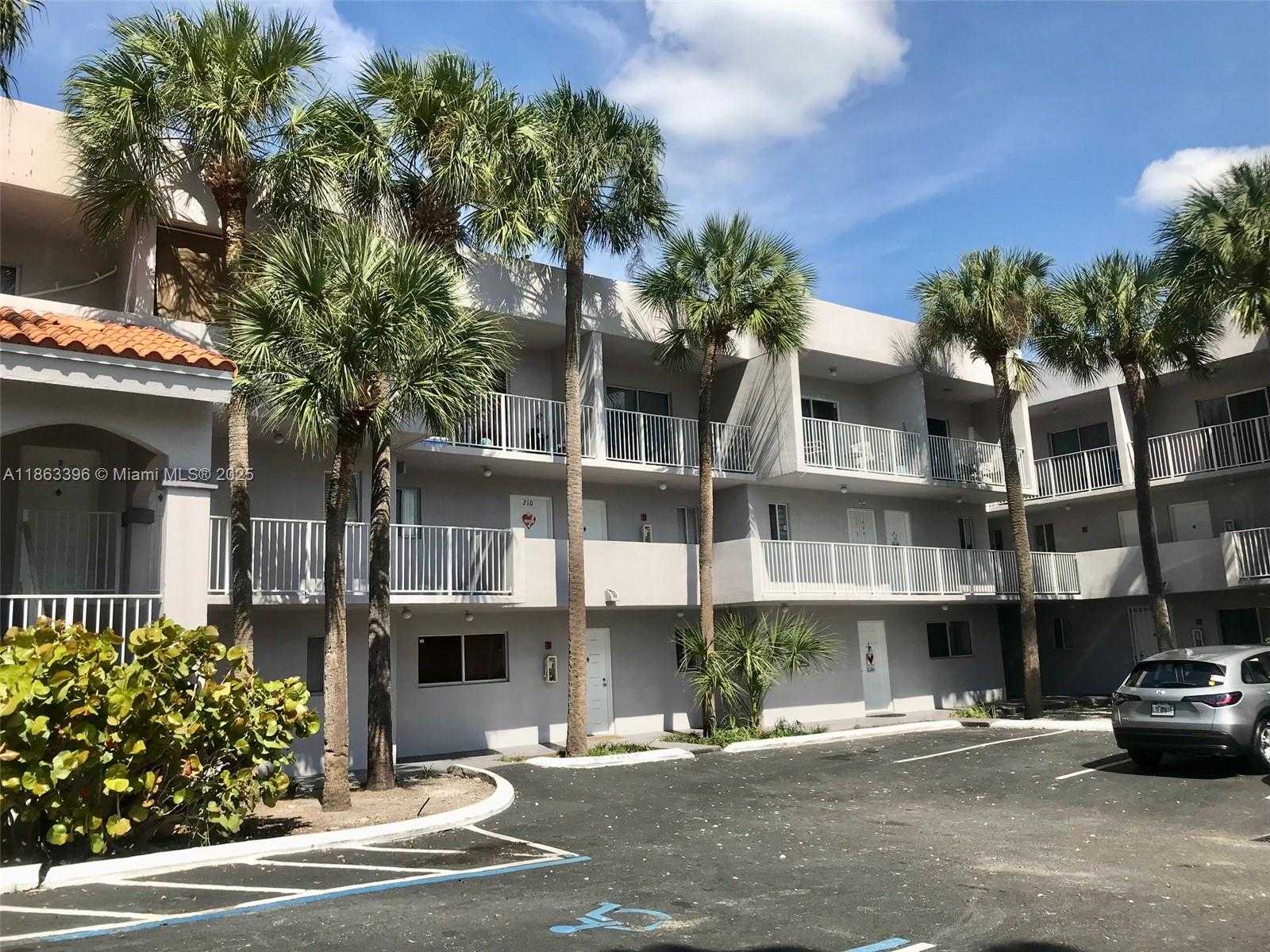 Small Image of 2750 WEST 76TH ST #210, Hialeah Number 28