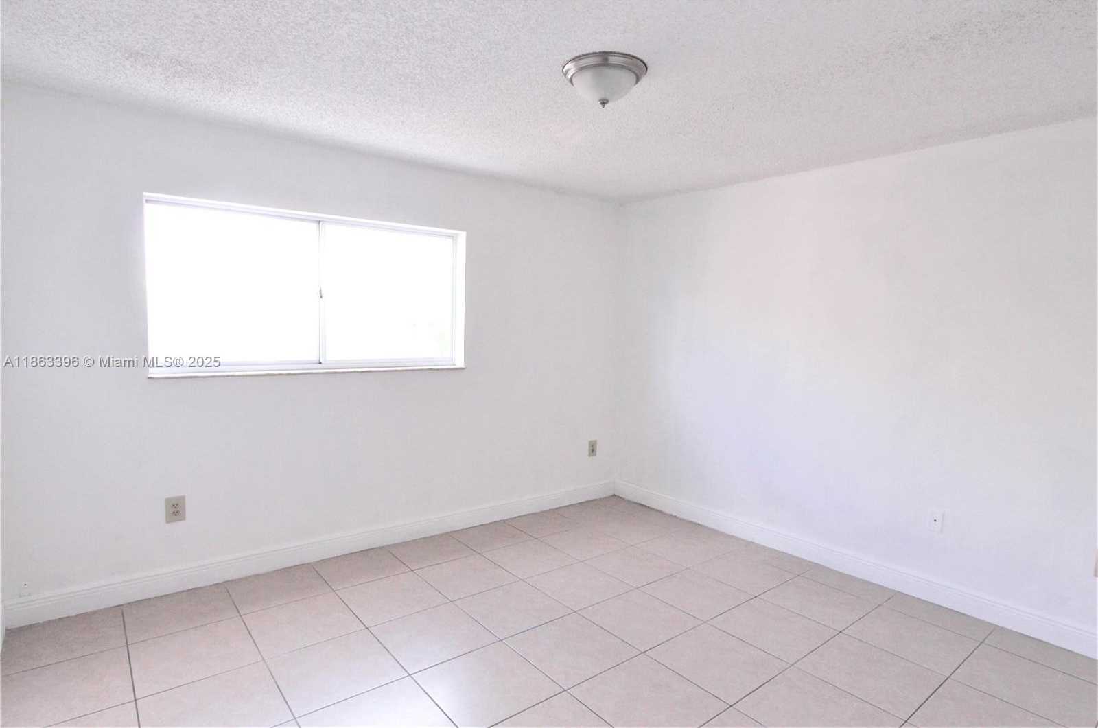 Small Image of 2750 WEST 76TH ST #210, Hialeah Number 3