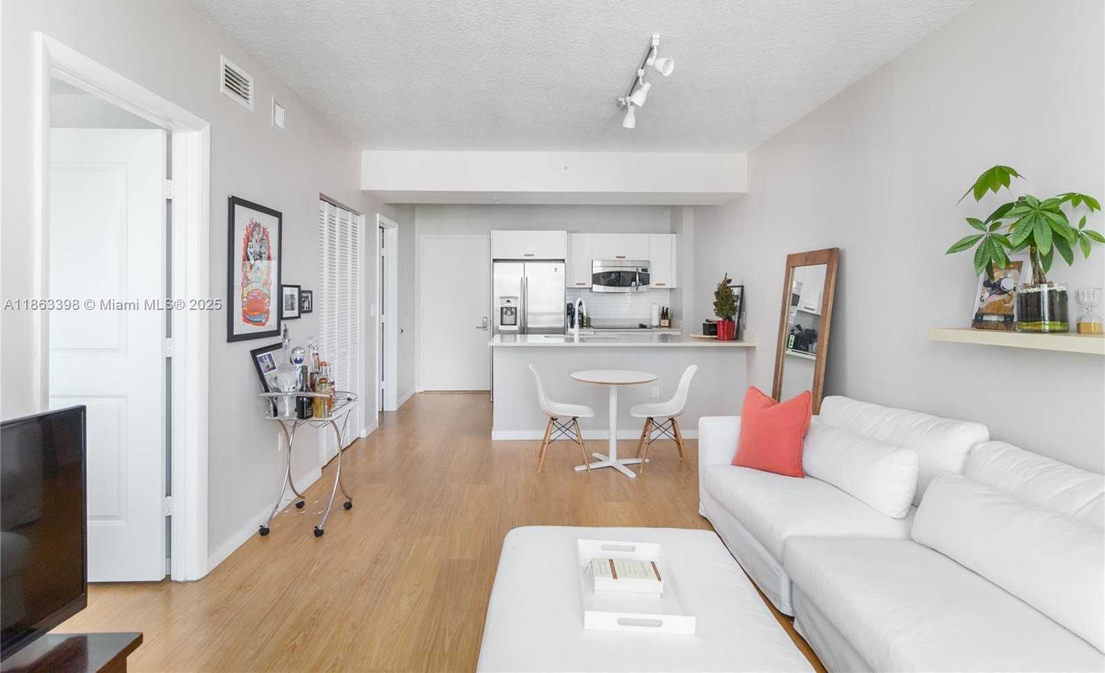 Small Image of 333 NORTH EAST 24TH ST #1505, Miami Number 4