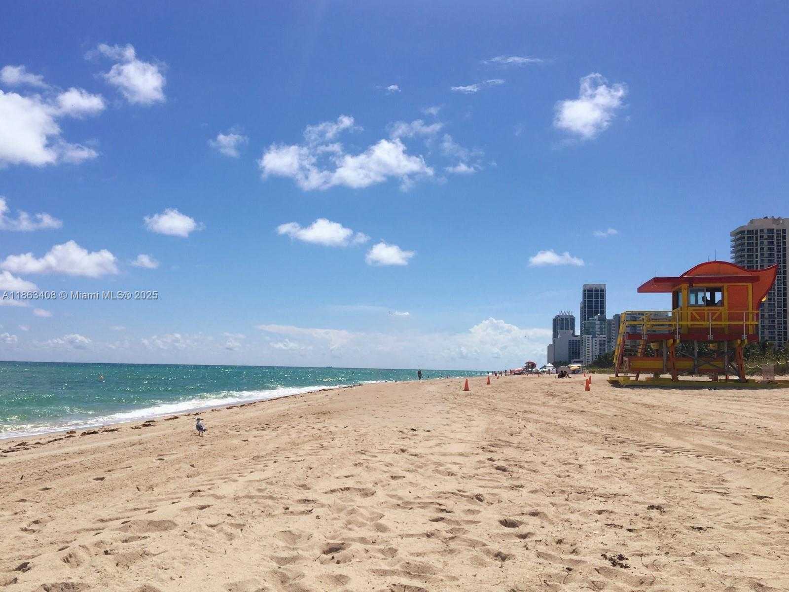 Small Image of 7600 COLLINS AVE #416, Miami Beach Number 22