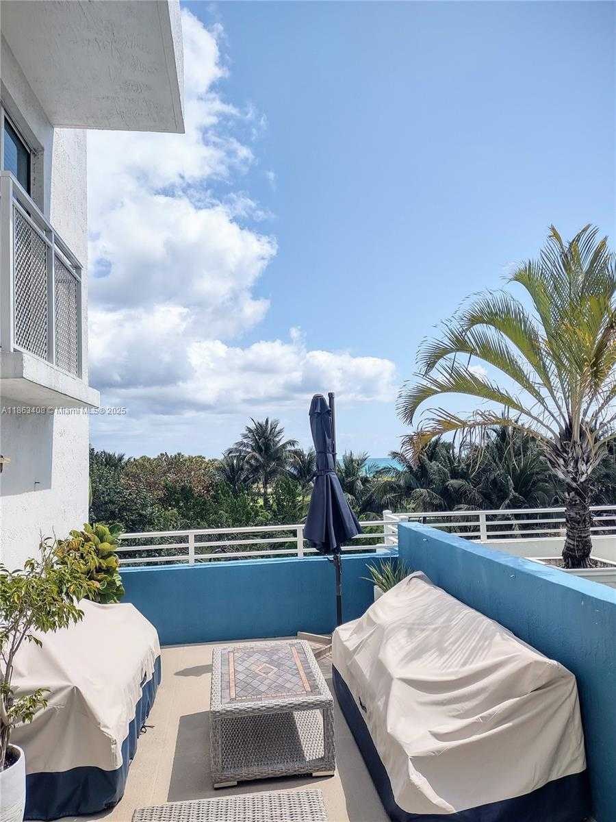 Small Image of 7600 COLLINS AVE #416, Miami Beach Number 4