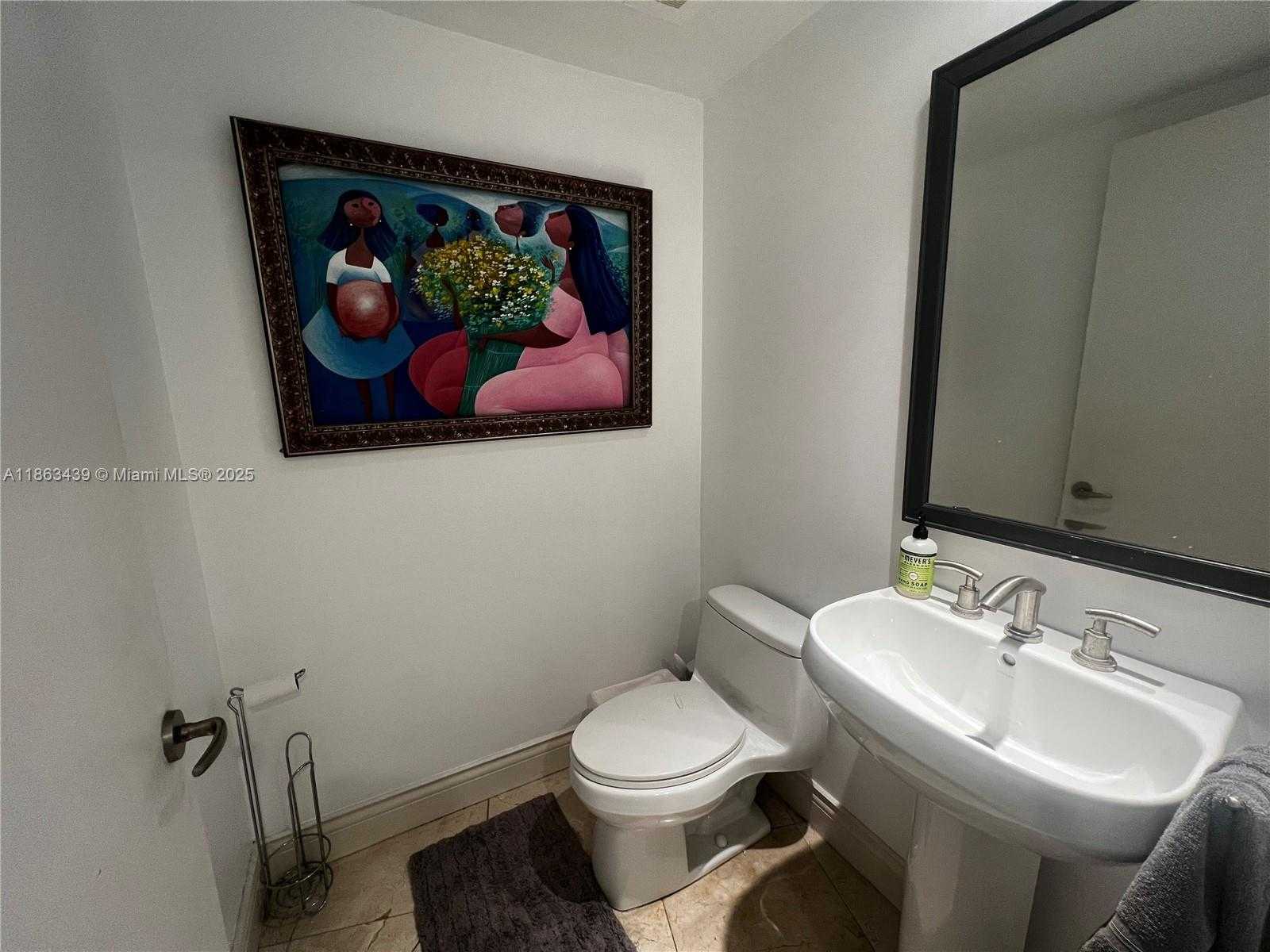 Small Image of 901 BRICKELL KEY BLVD #1001, Miami Number 3