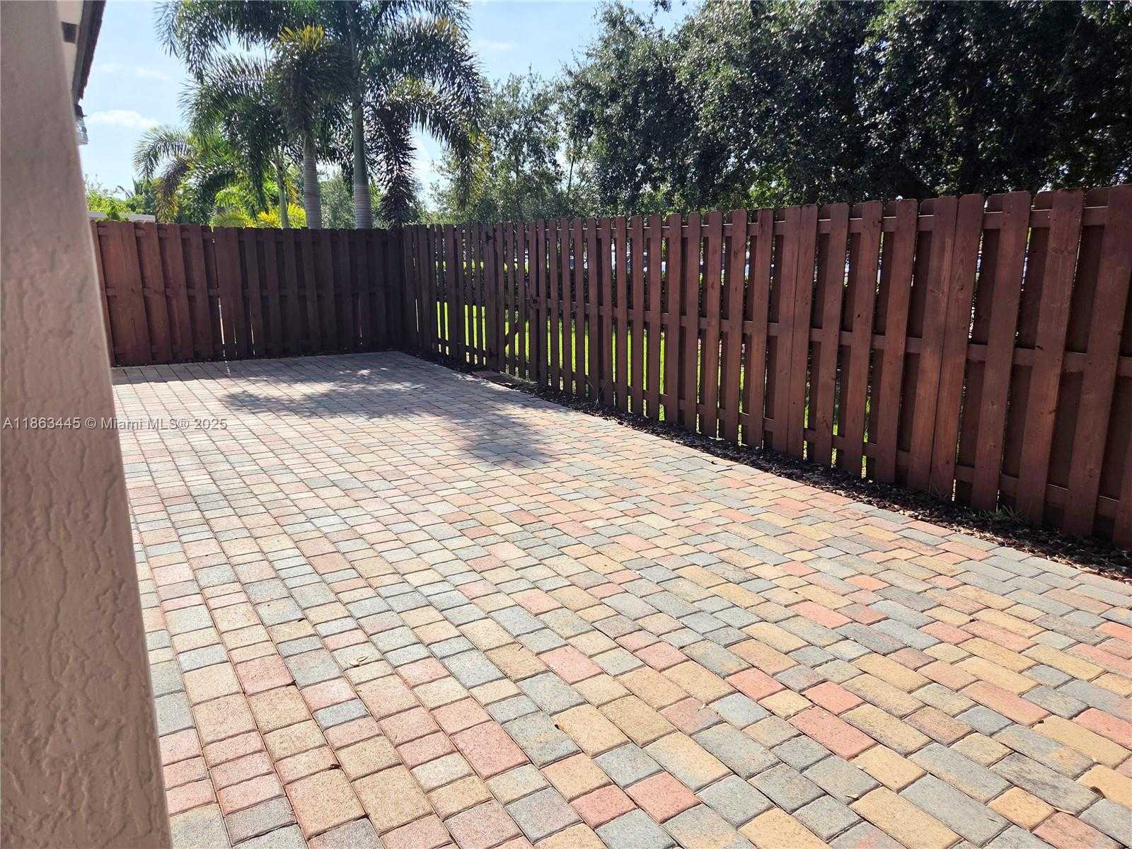 Small Image of 2274 NORTH EAST 3RD CT, Homestead Number 2