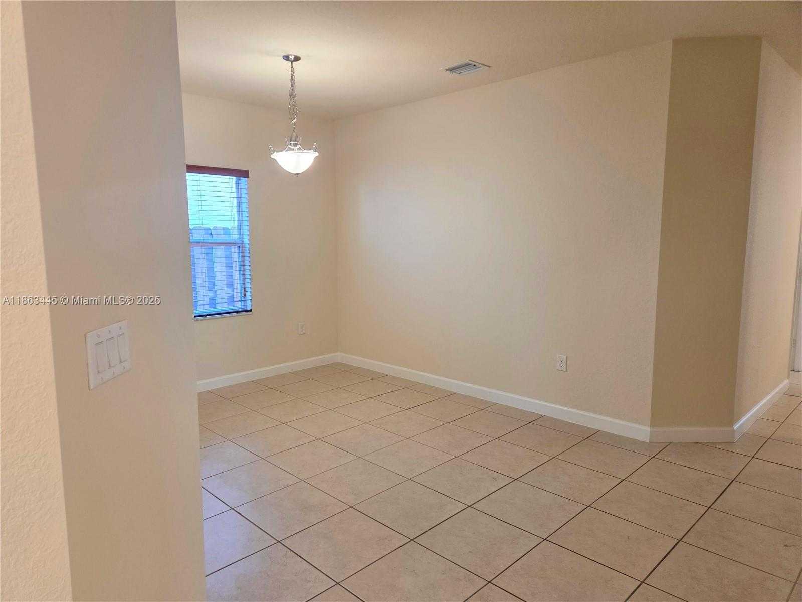 Small Image of 2274 NORTH EAST 3RD CT, Homestead Number 5