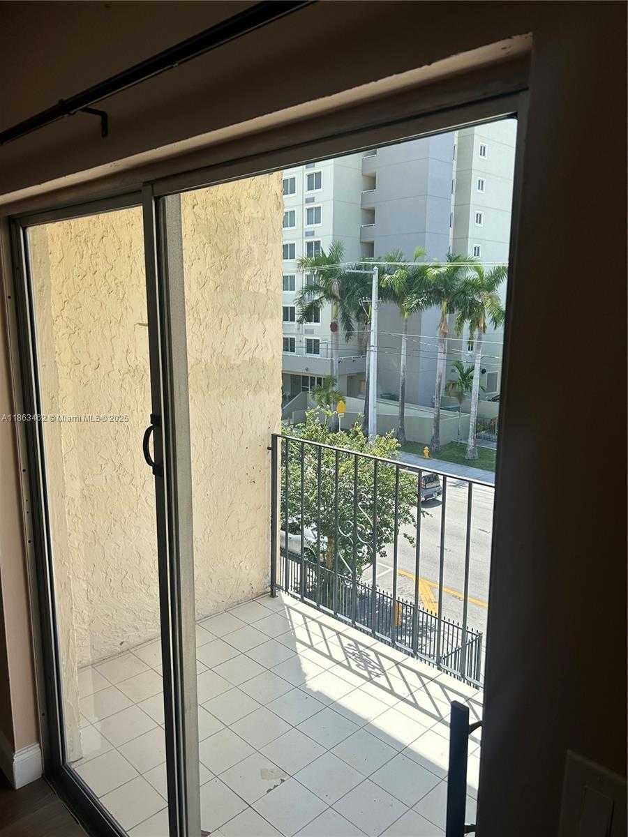 Small Image of 1051 SOUTH WEST 1ST ST #404, Miami Number 14