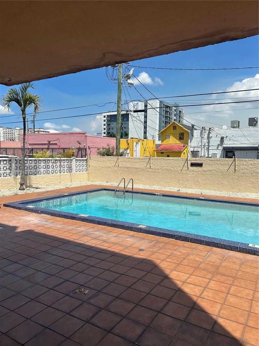 Small Image of 1051 SOUTH WEST 1ST ST #404, Miami Number 22
