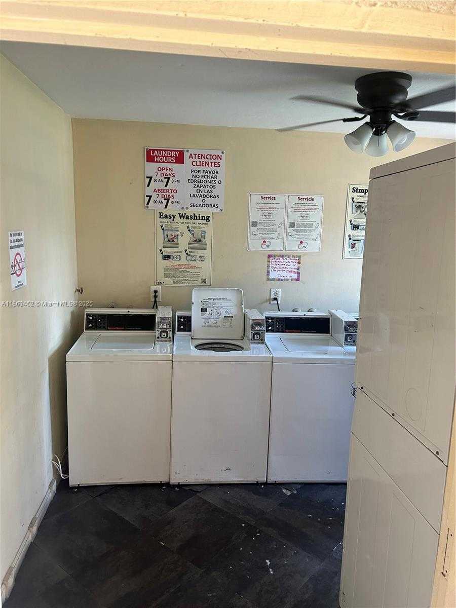 Small Image of 1051 SOUTH WEST 1ST ST #404, Miami Number 24
