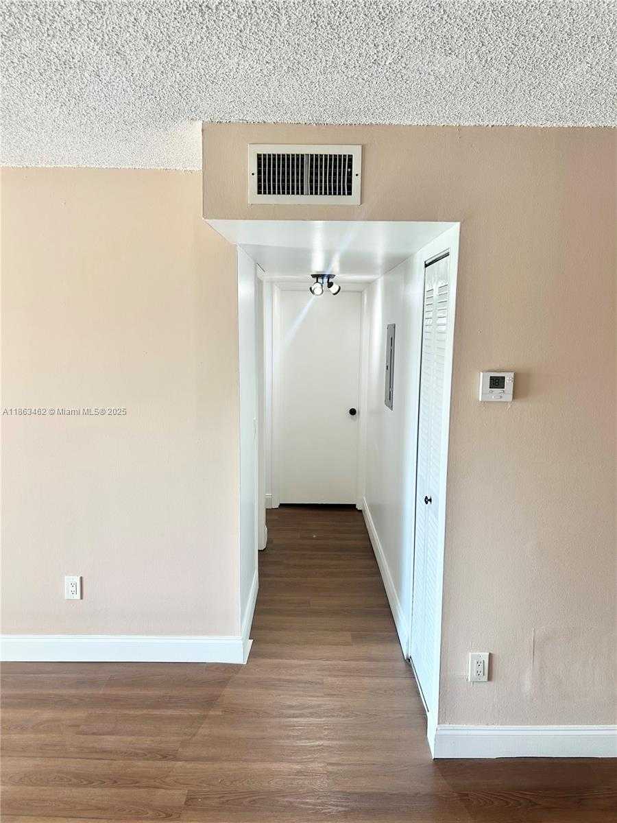 Small Image of 1051 SOUTH WEST 1ST ST #404, Miami Number 6