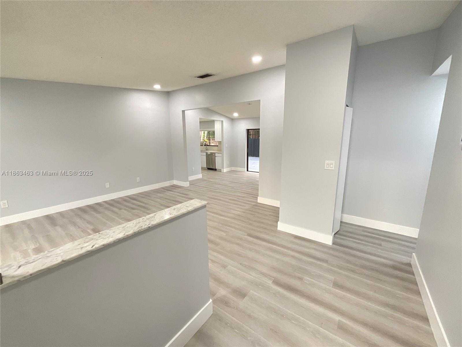 Small Image of 6101 NORTH WEST 199TH ST, Hialeah Number 3