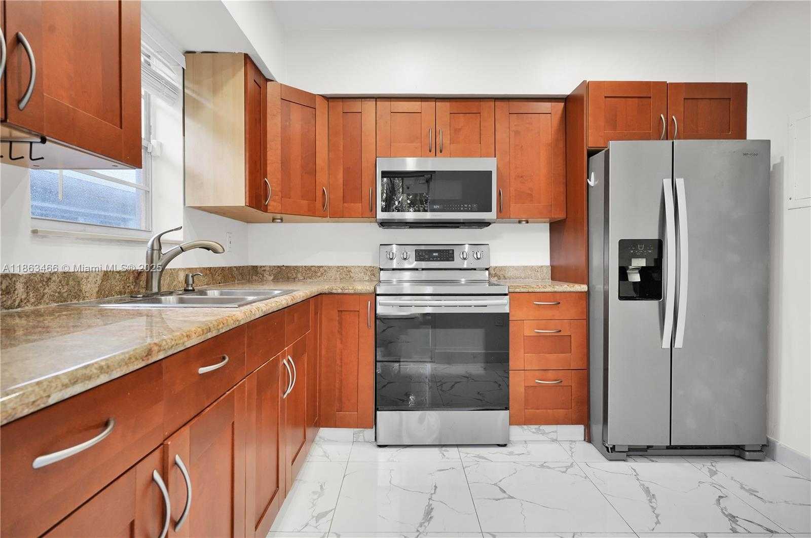 Small Image of 820 NORTH WEST 31ST AVE, Miami Number 10