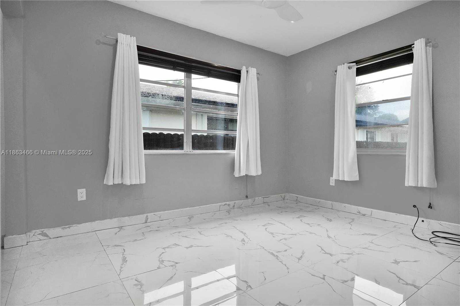Small Image of 820 NORTH WEST 31ST AVE, Miami Number 15