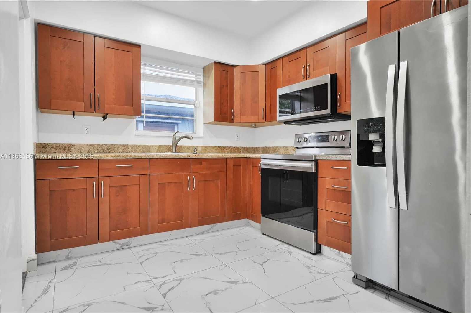 Small Image of 820 NORTH WEST 31ST AVE, Miami Number 9