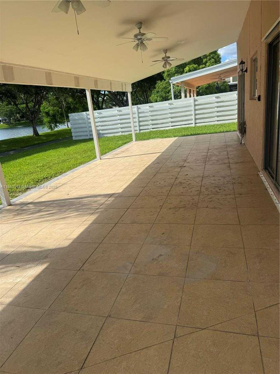 Small Image of 14570 SOUTH WEST 145TH PL #14570, Miami Number 18