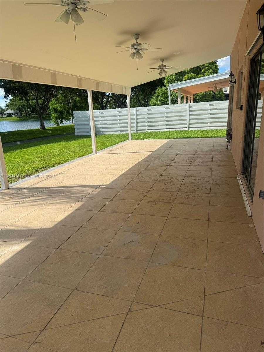 Small Image of 14570 SOUTH WEST 145TH PL #14570, Miami Number 19