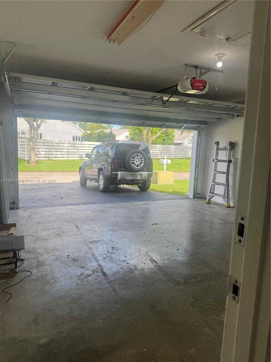 Small Image of 14570 SOUTH WEST 145TH PL #14570, Miami Number 20