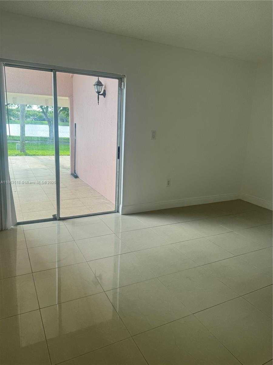 Small Image of 14570 SOUTH WEST 145TH PL #14570, Miami Number 3