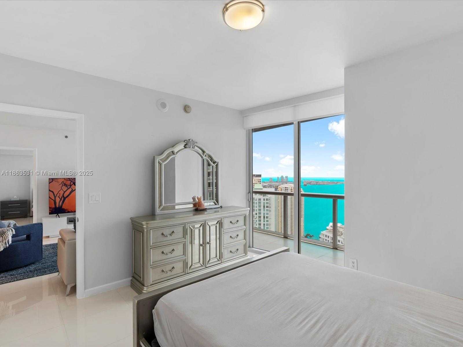 Small Image of 465 BRICKELL AVE #4605, Miami Number 24