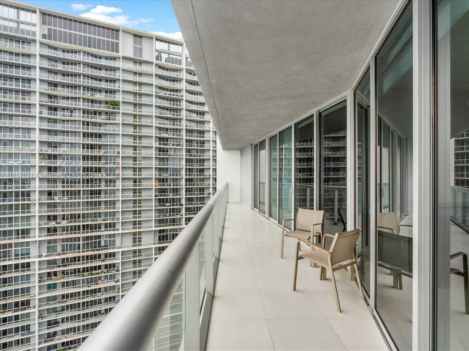 Small Image of 465 BRICKELL AVE #4605, Miami Number 27