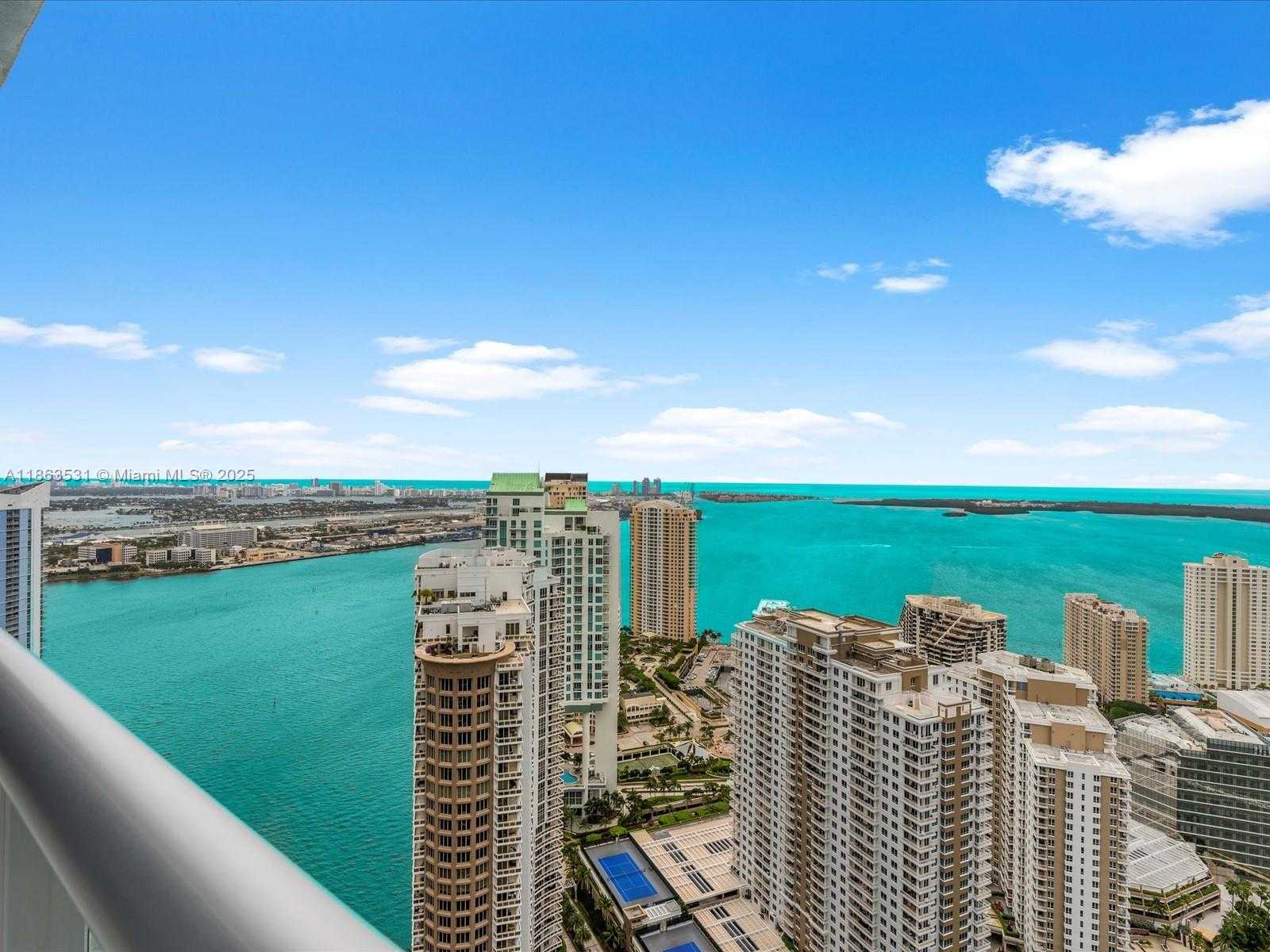 Small Image of 465 BRICKELL AVE #4605, Miami Number 31