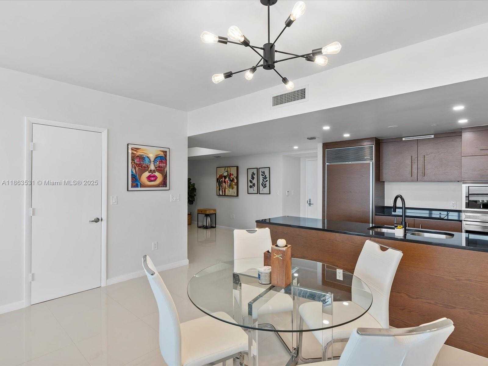 Small Image of 465 BRICKELL AVE #4605, Miami Number 9