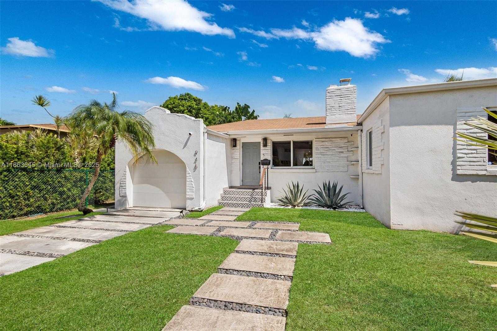 Small Image of 945 NORTH EAST 82ND ST, Miami Number 37