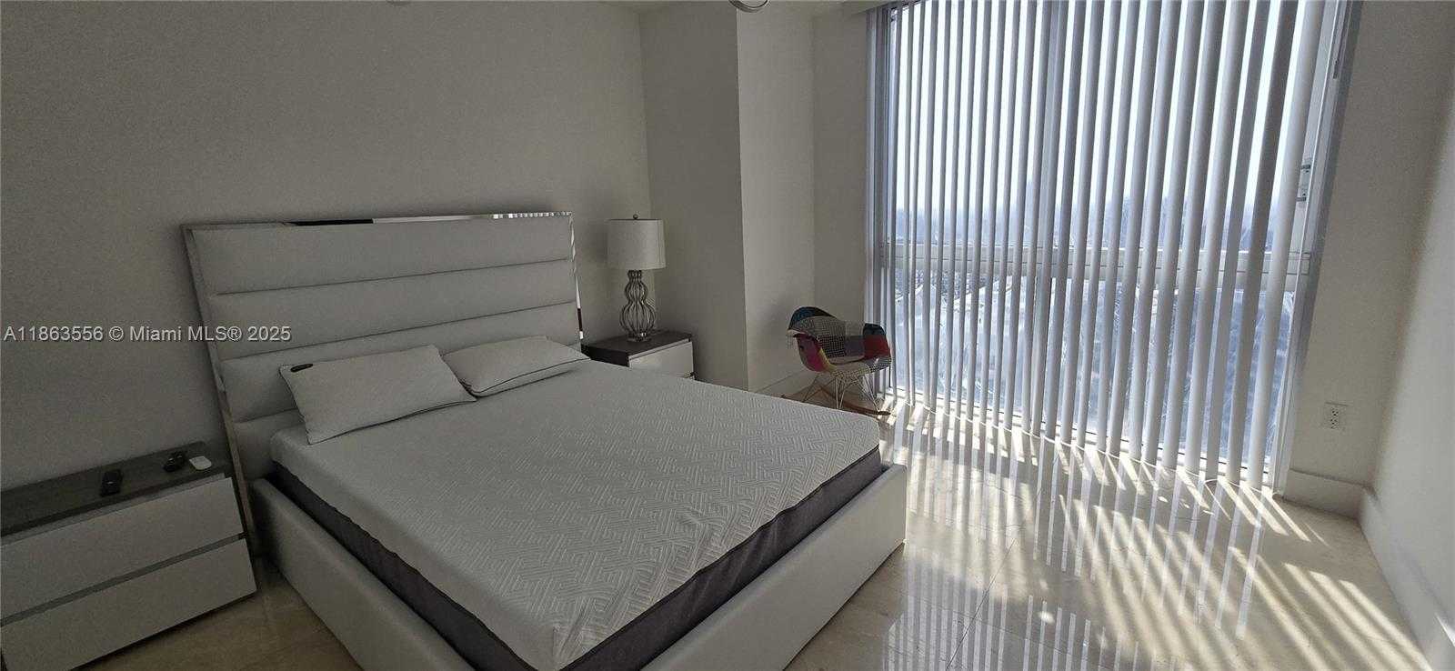 Small Image of 495 BRICKELL AVE #5310, Miami Number 8