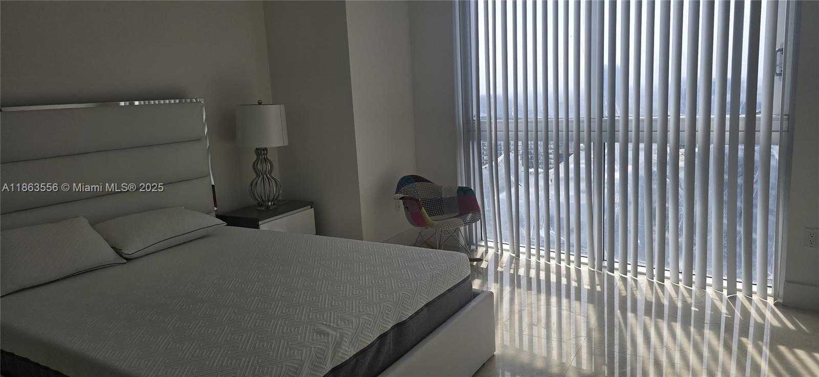 Small Image of 495 BRICKELL AVE #5310, Miami Number 9