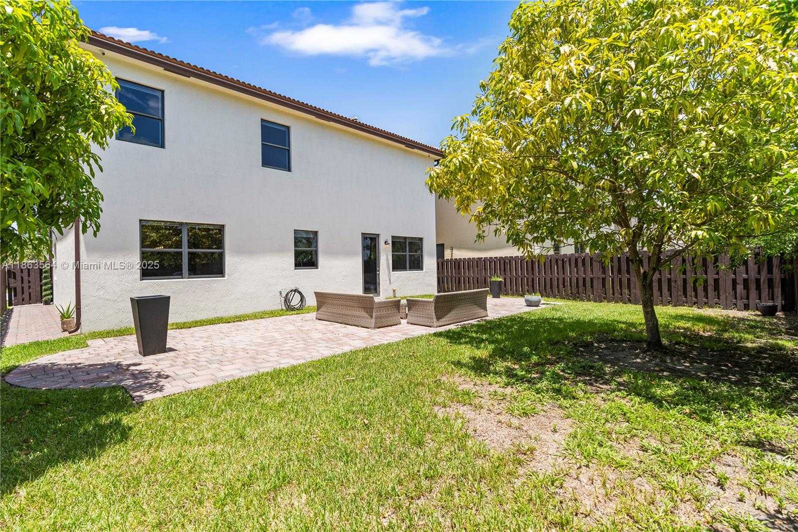 Small Image of 9974 NORTH WEST 86TH TER, Doral Number 24