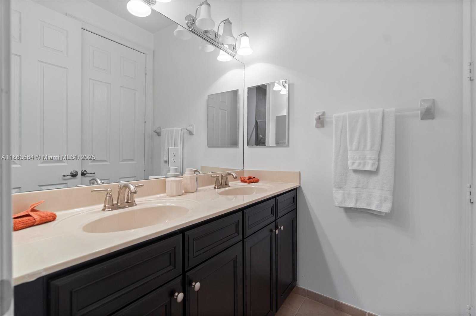 Small Image of 9974 NORTH WEST 86TH TER, Doral Number 42