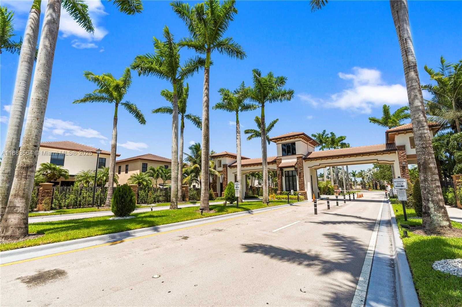 Small Image of 9974 NORTH WEST 86TH TER, Doral Number 57