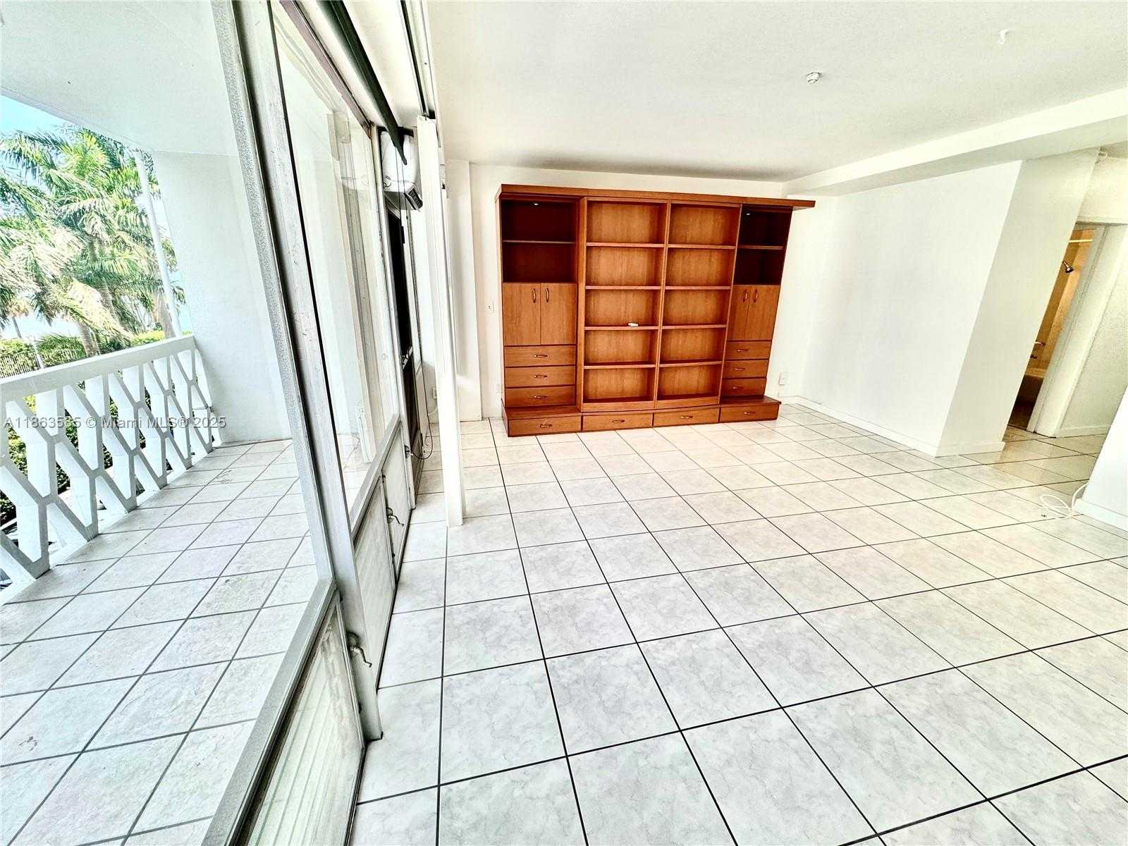Small Image of 1430 BRICKELL BAY DR #301, Miami Number 3