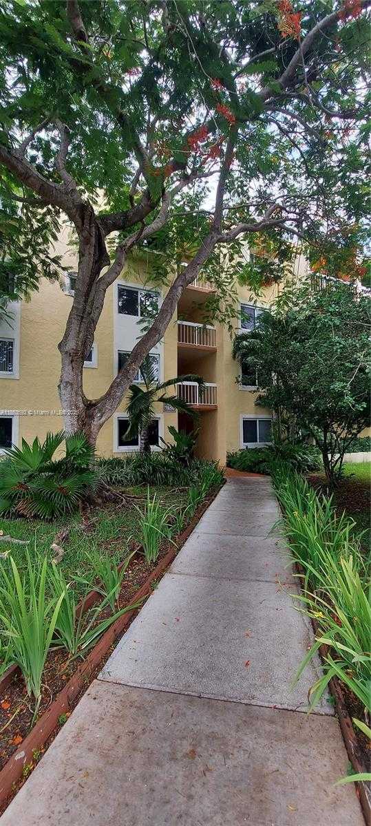 Small Image of 7850 CAMINO REAL #O-318, Miami Number 25