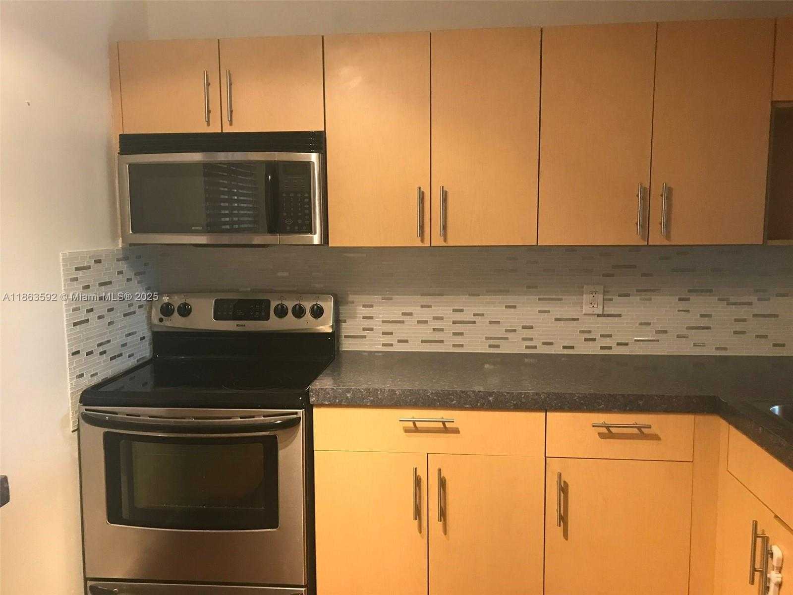Small Image of 7850 CAMINO REAL #O-318, Miami Number 3