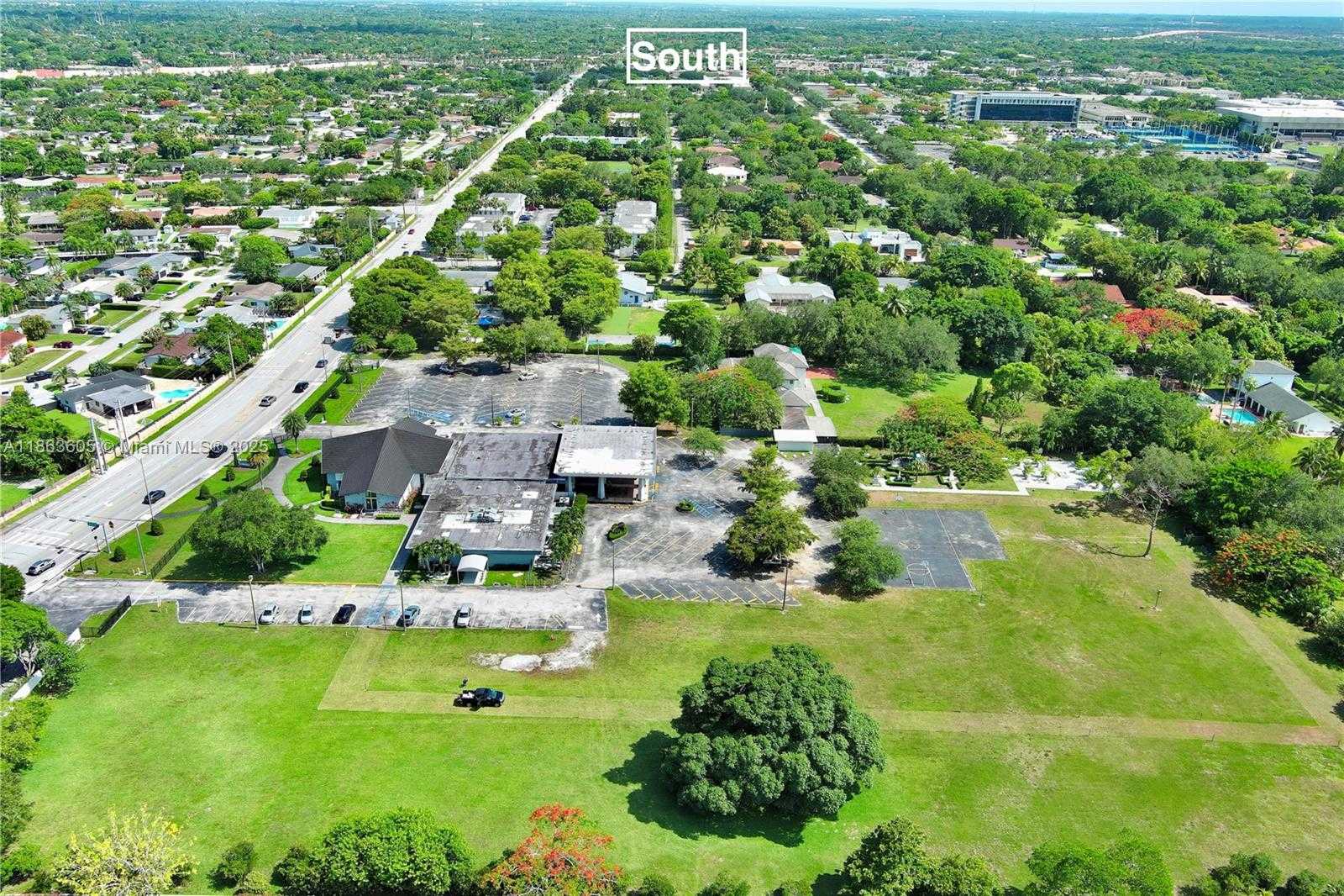 Small Image of 10834 NORTH KENDALL DR #X14, Miami Number 15