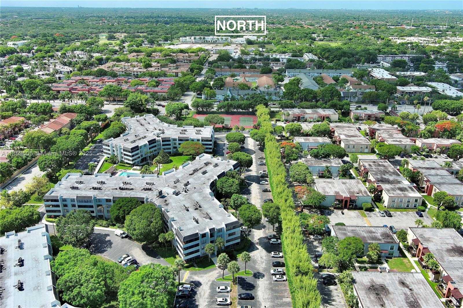 Small Image of 10834 NORTH KENDALL DR #X14, Miami Number 17