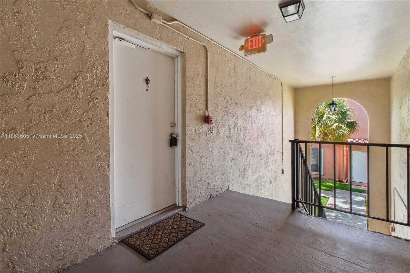 Small Image of 10834 NORTH KENDALL DR #X14, Miami Number 3