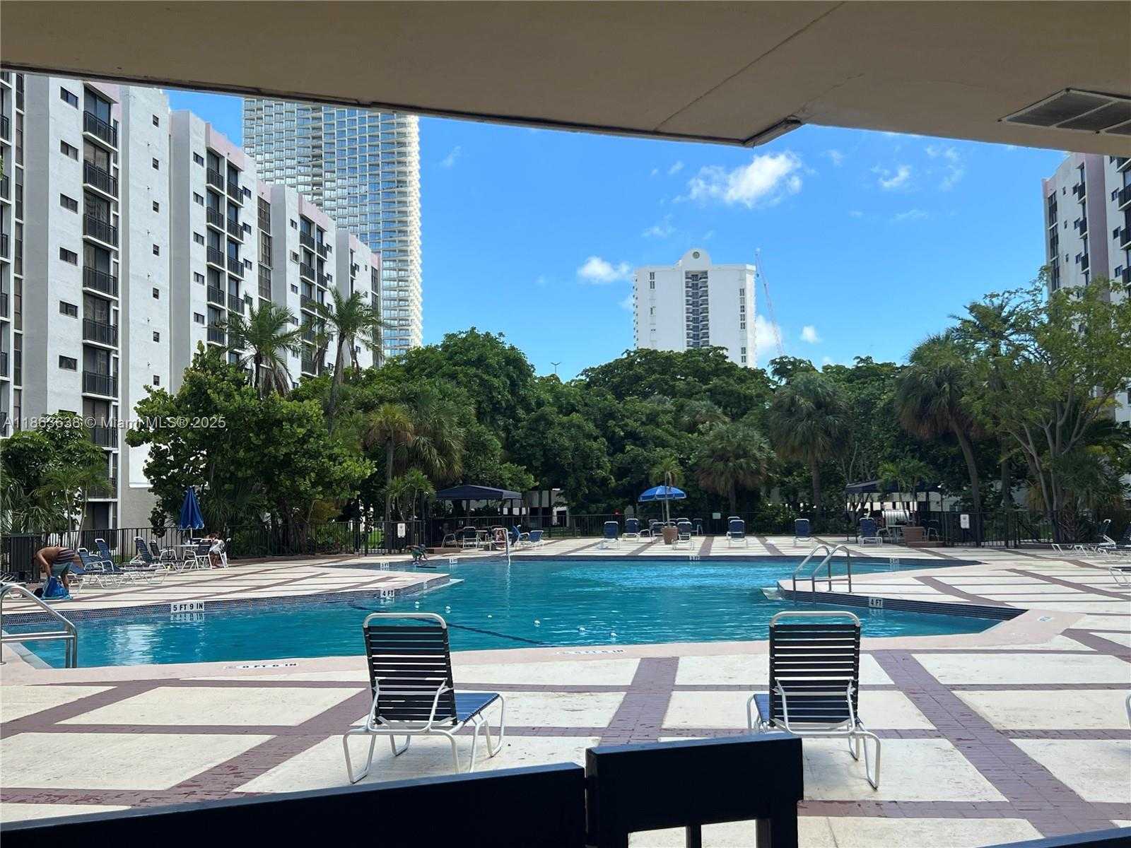 Small Image of 16909 NORTH BAY RD #119-1, Sunny Isles Beach Number 17