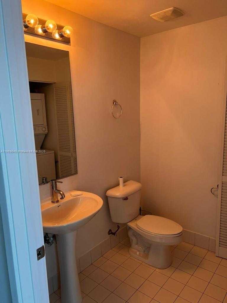 Small Image of 888 BISCAYNE BLVD #2602, Miami Number 12