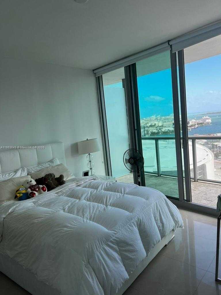 Small Image of 888 BISCAYNE BLVD #2602, Miami Number 7