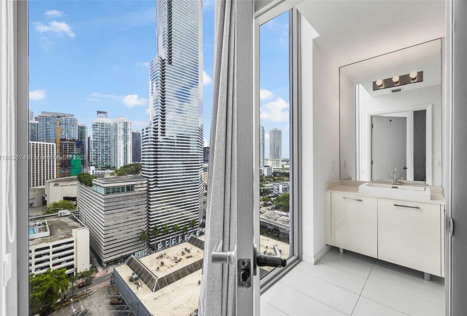 Small Image of 151 SOUTH EAST 1ST ST #1711, Miami Number 20