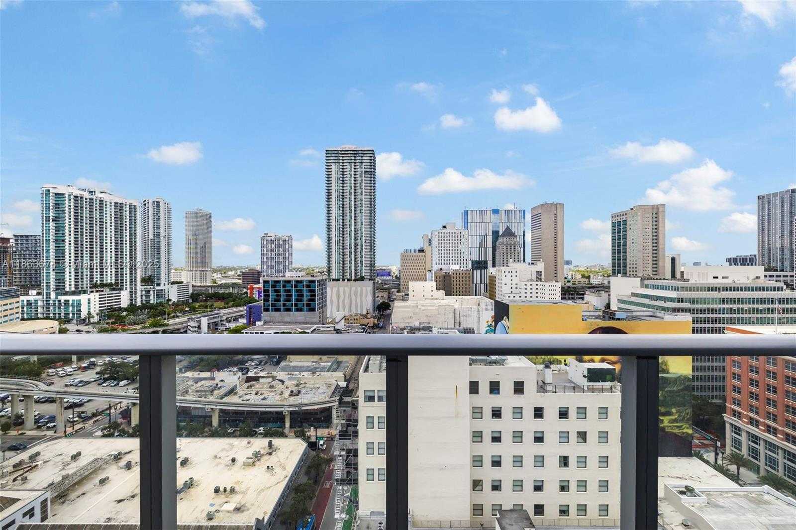 Small Image of 151 SOUTH EAST 1ST ST #1711, Miami Number 23