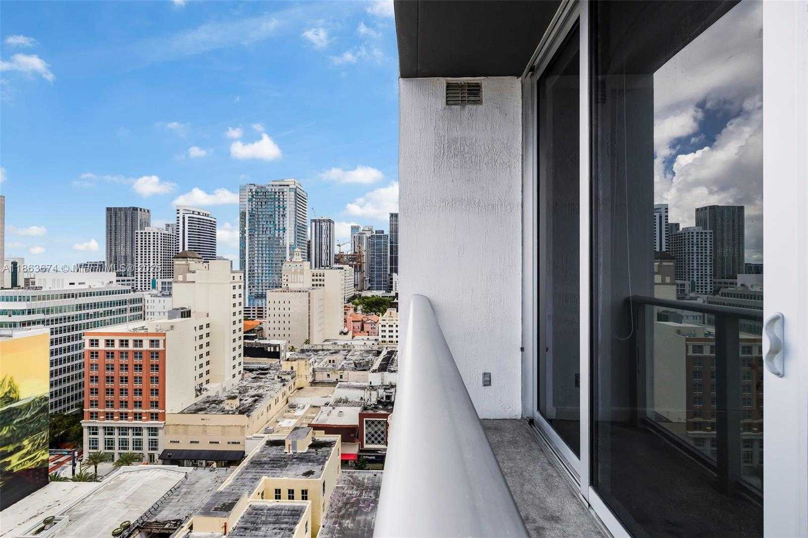 Small Image of 151 SOUTH EAST 1ST ST #1711, Miami Number 27
