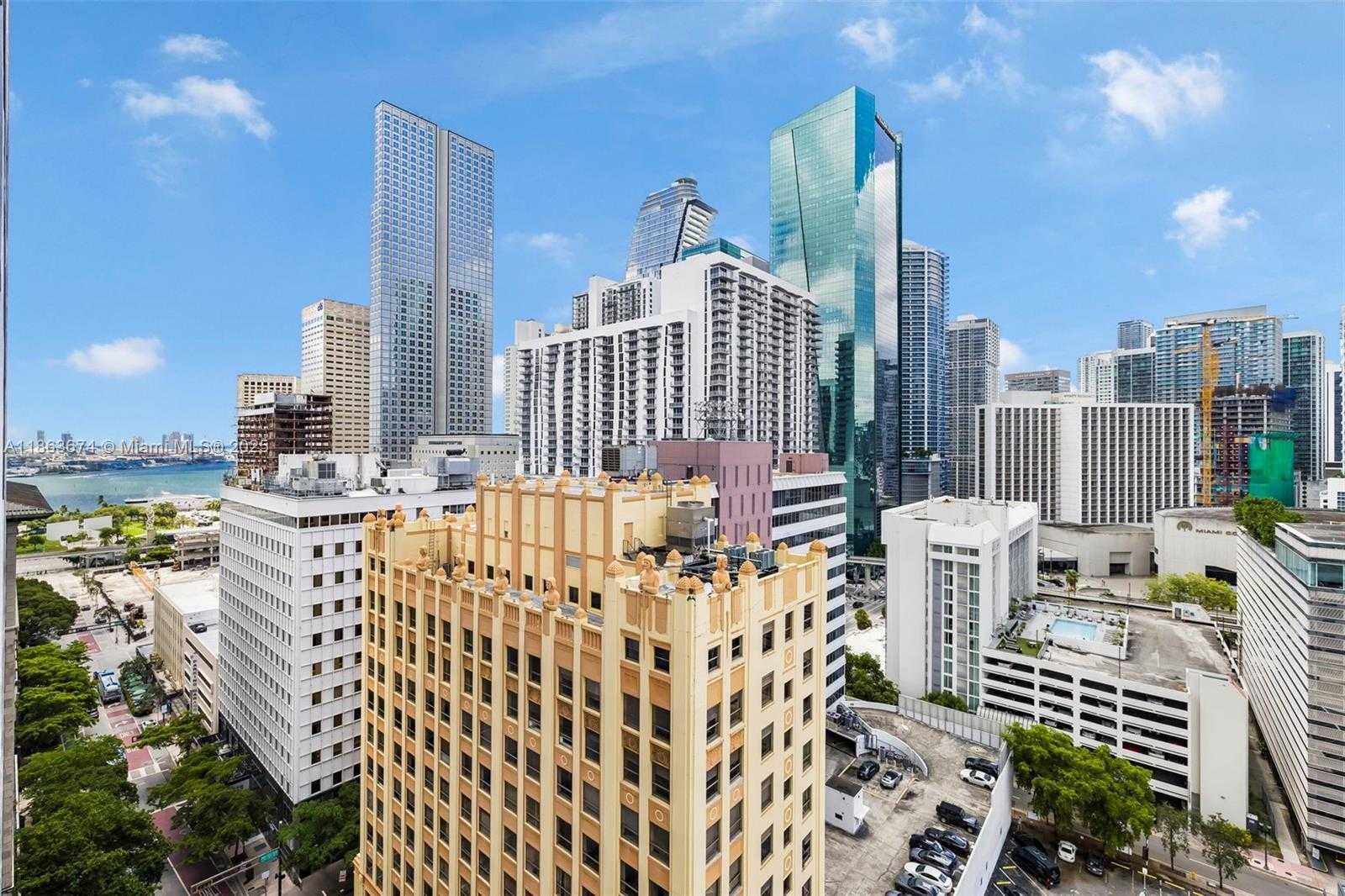 Small Image of 151 SOUTH EAST 1ST ST #1711, Miami Number 29
