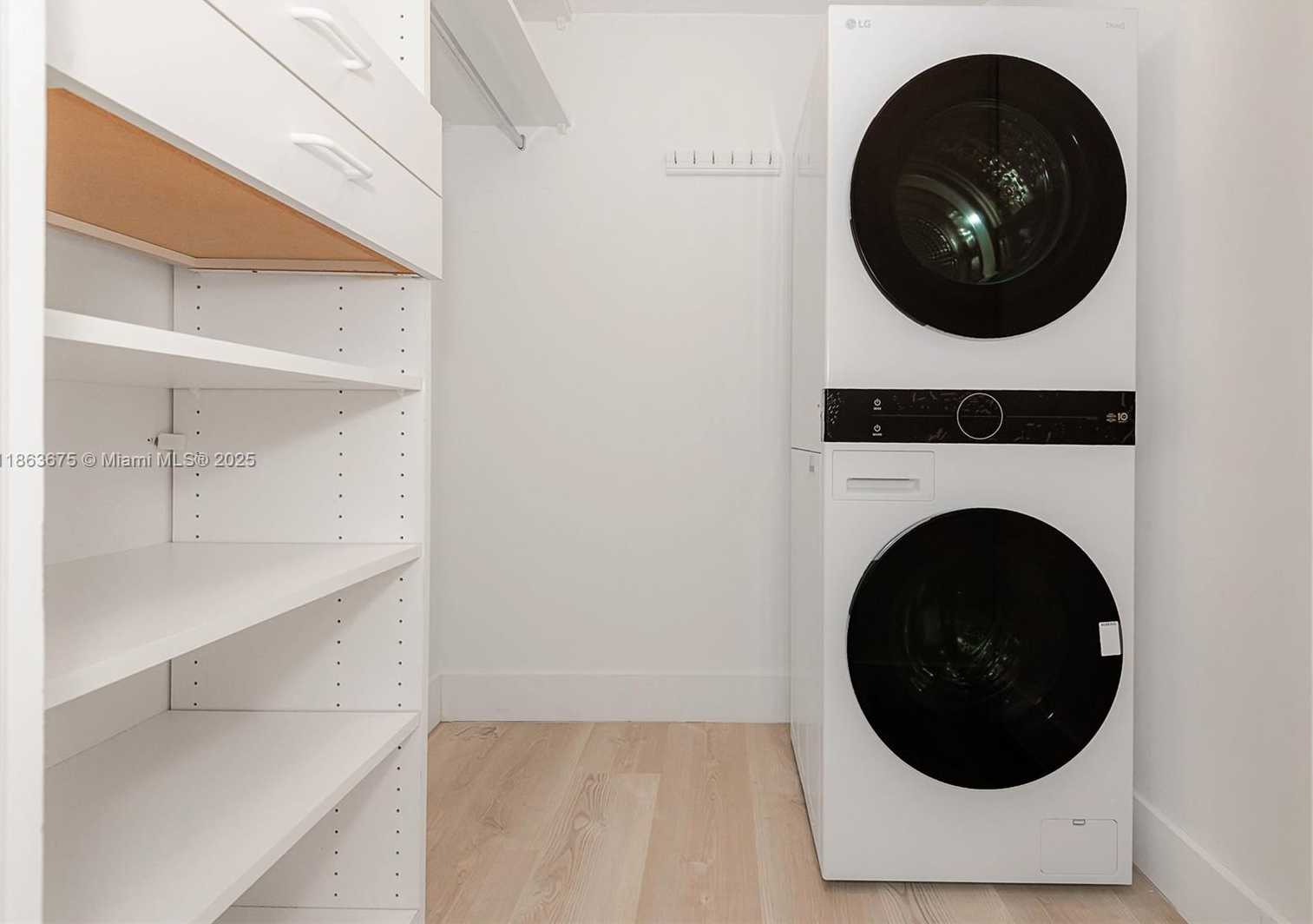 Small Image of 2301 COLLINS AVE #401, Miami Beach Number 22
