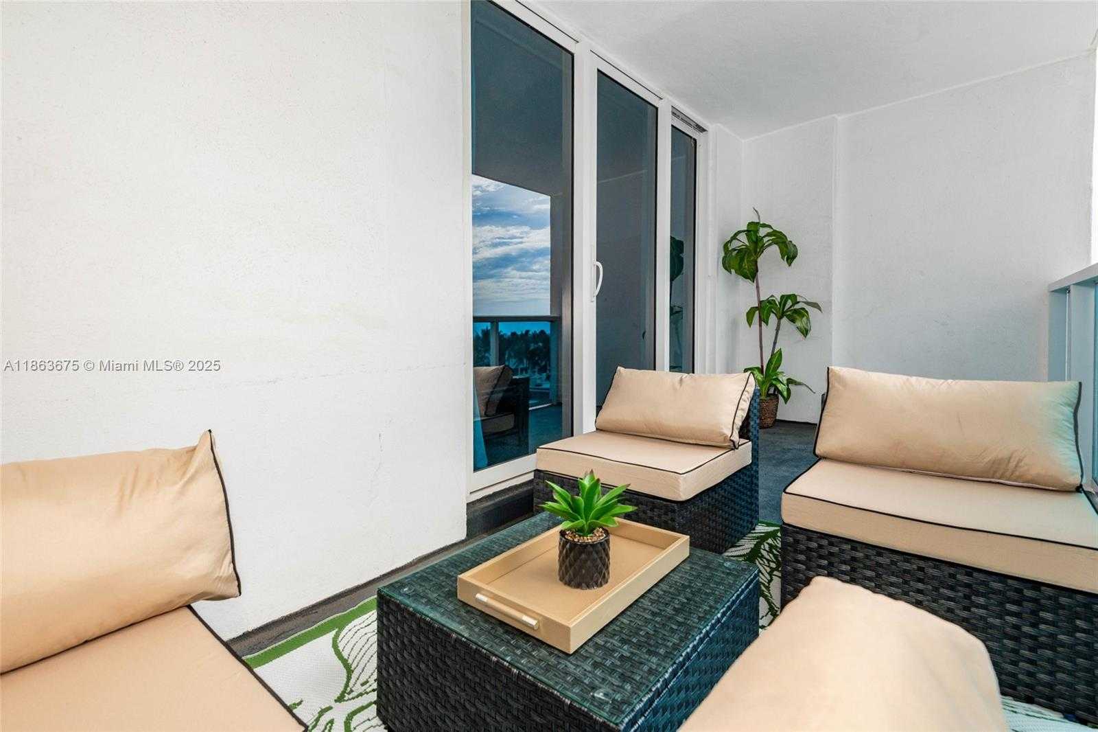 Small Image of 2301 COLLINS AVE #401, Miami Beach Number 27