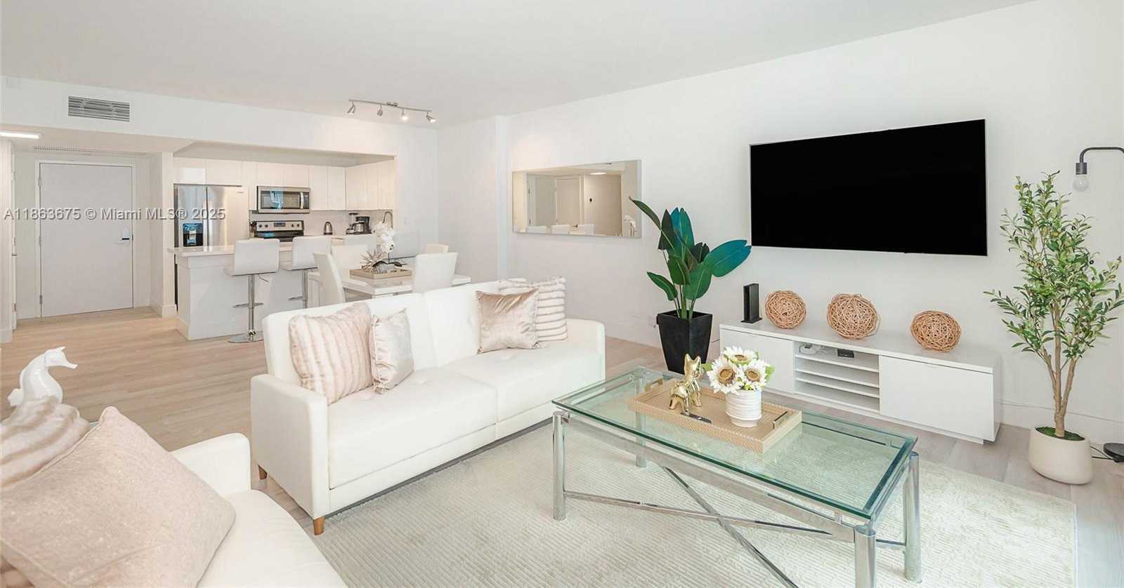 Small Image of 2301 COLLINS AVE #401, Miami Beach Number 7