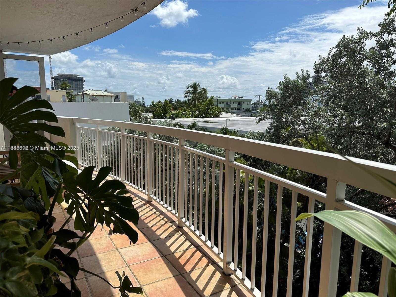 Small Image of 7728 ABBOTT AVE #302, Miami Beach Number 19